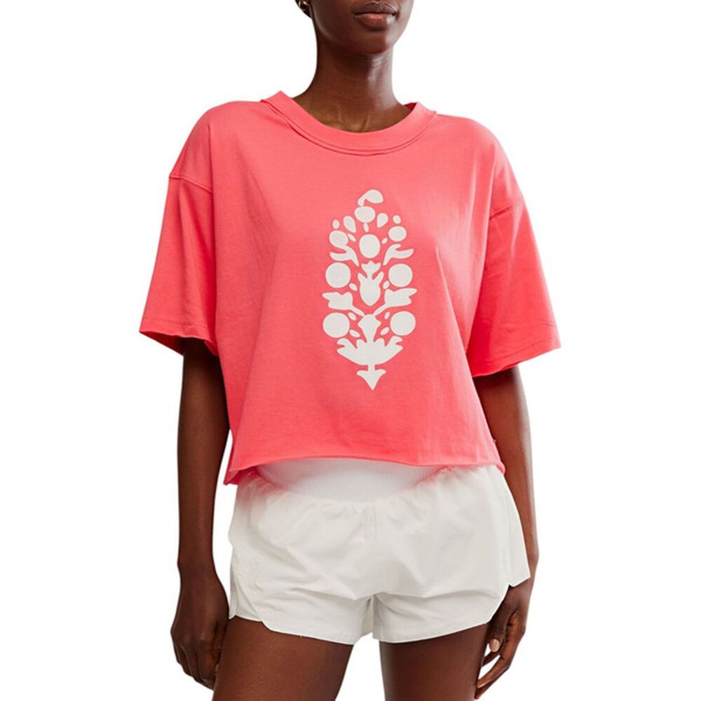 FREE PEOPLE FB Movement Inspire Coton Graphic Crop T-Shirt Hibiscus Pink